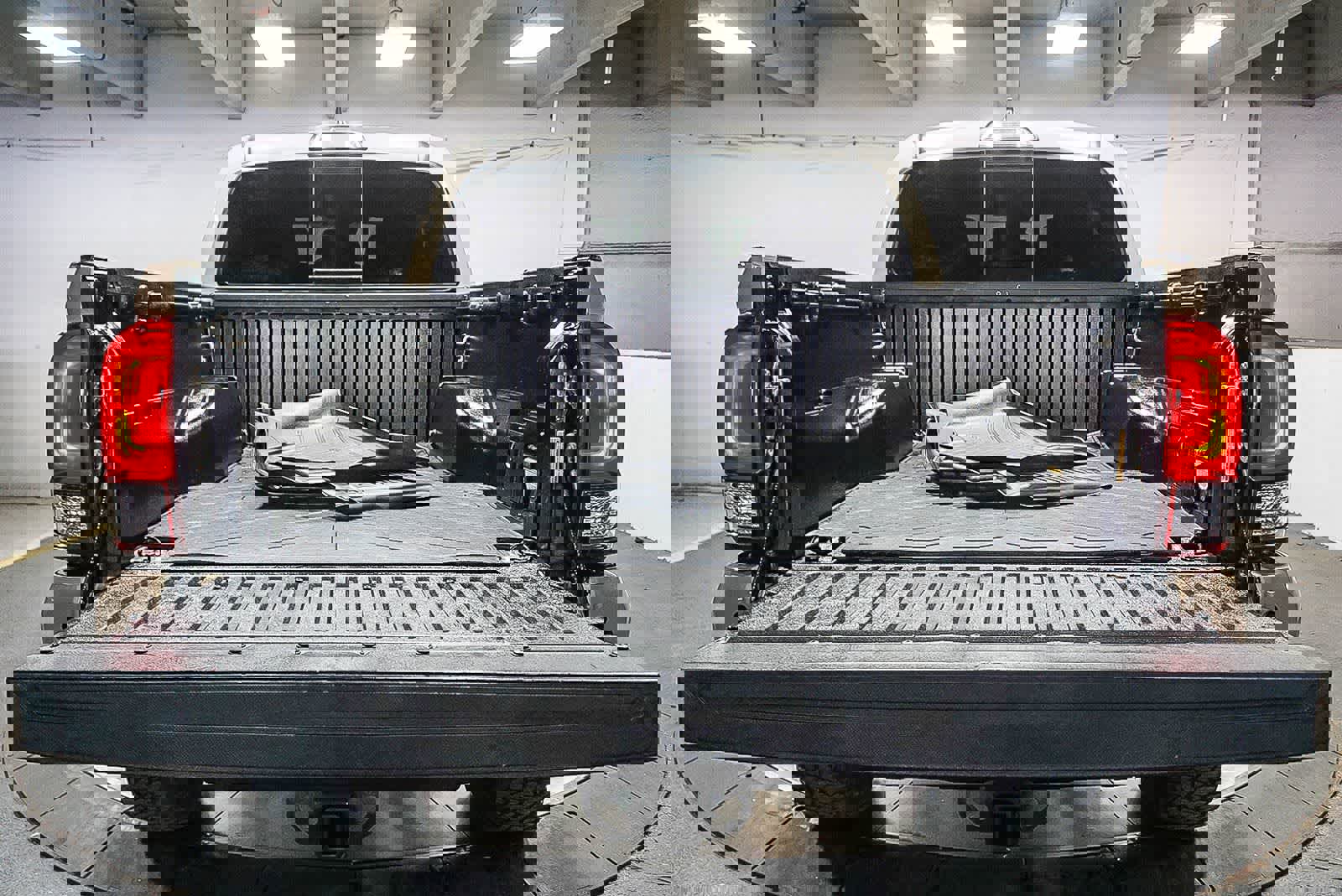 Used 2019 Toyota Tacoma TRD Off-Road w/ Technology Package AWD/4WD image 26