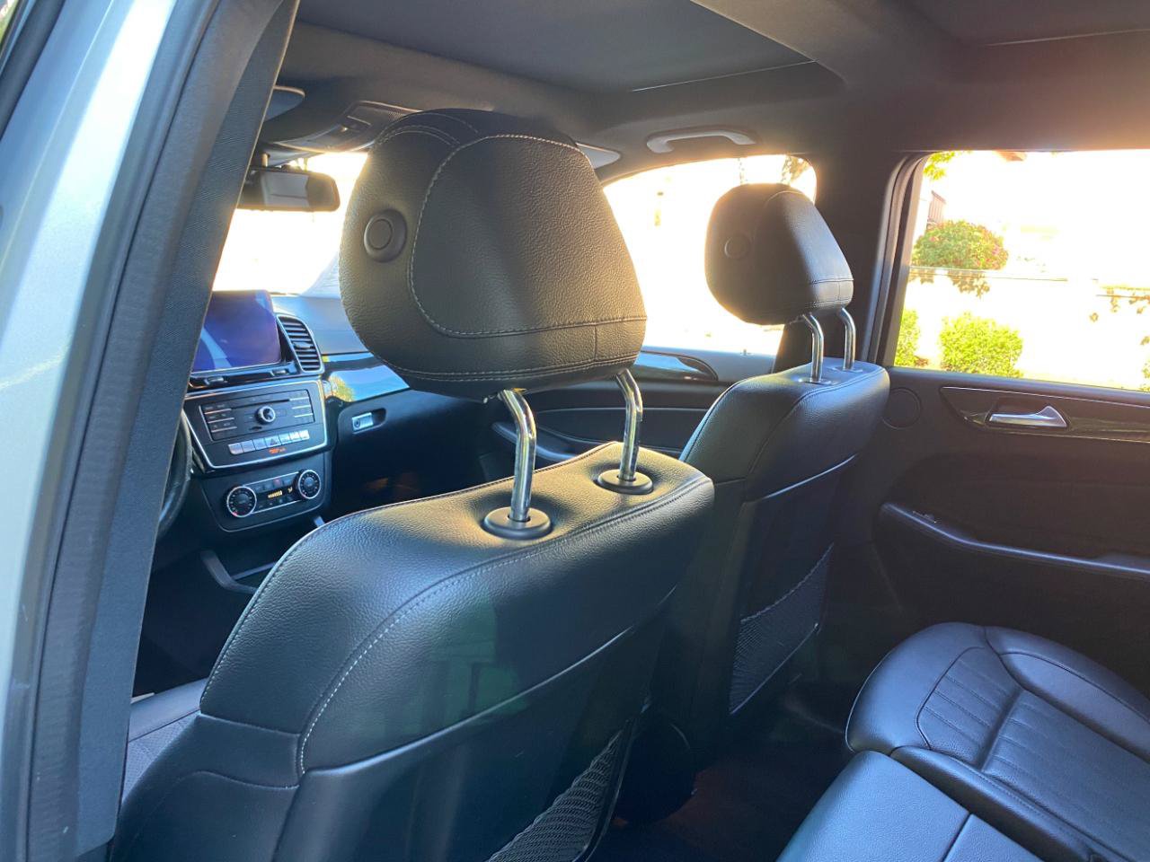 Used 2019 Mercedes-Benz GLS 450 4MATIC image 38