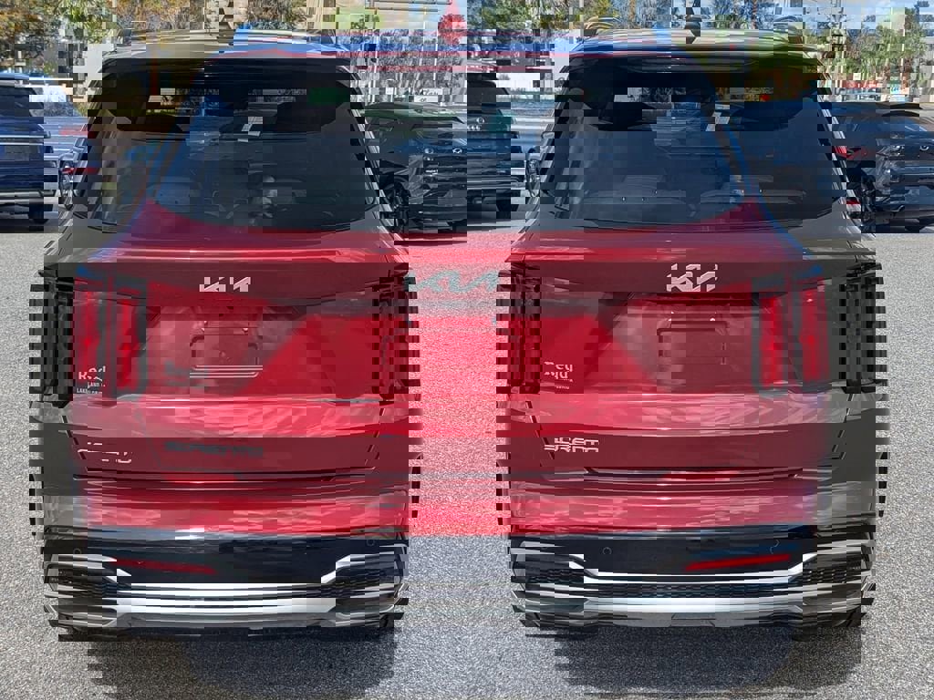 Used 2023 Kia Sorento SX image 4