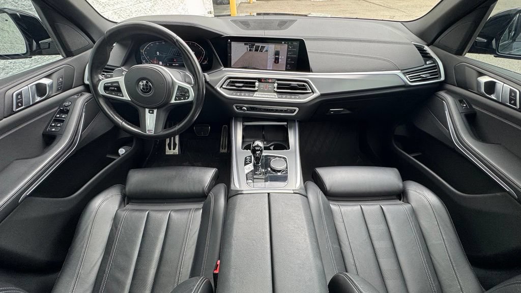 Used 2022 BMW X5 xDrive40i w/ M Sport Package AWD/4WD image 13