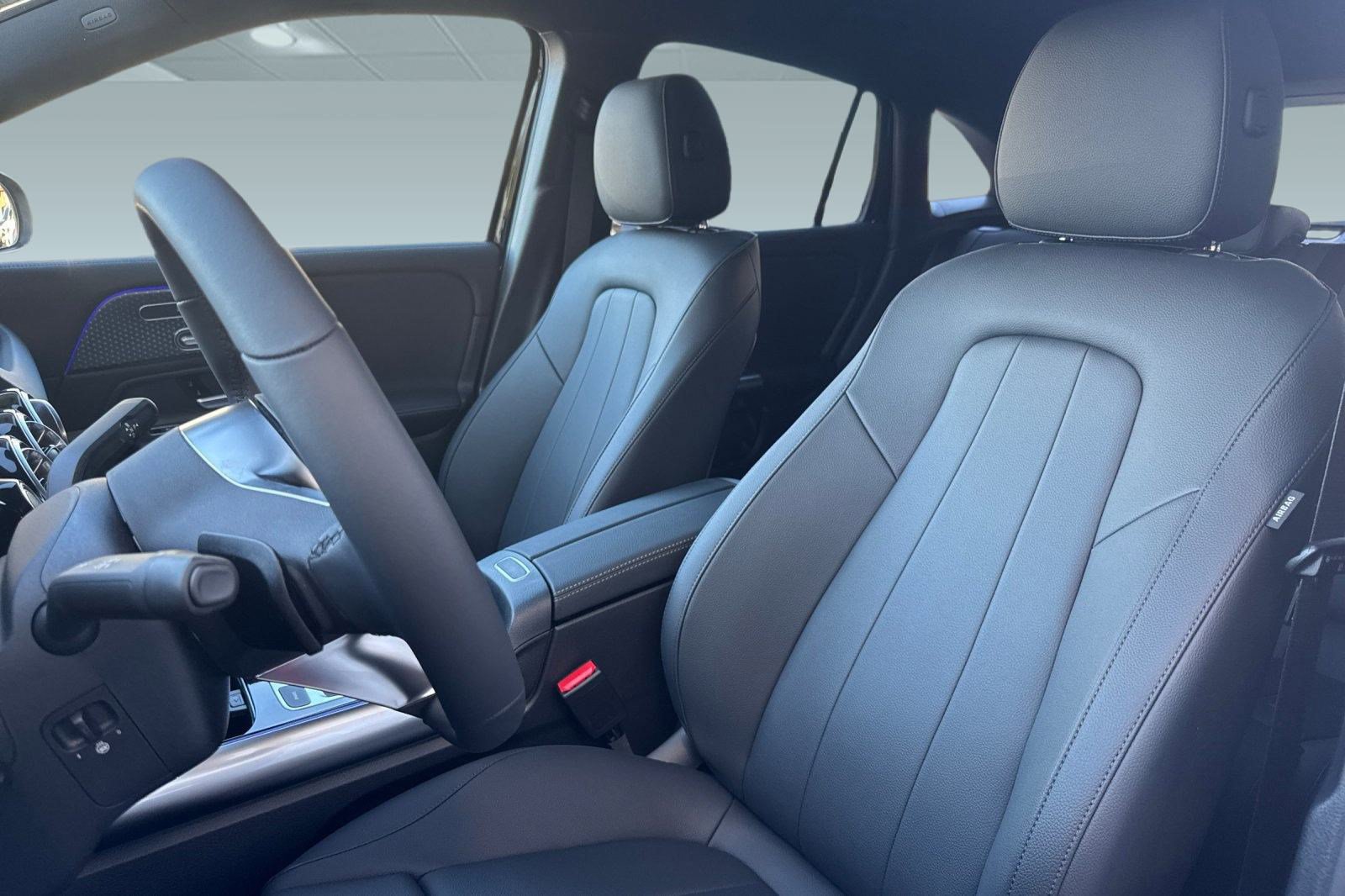 New 2025 Mercedes-Benz GLA 250 4MATIC image 18