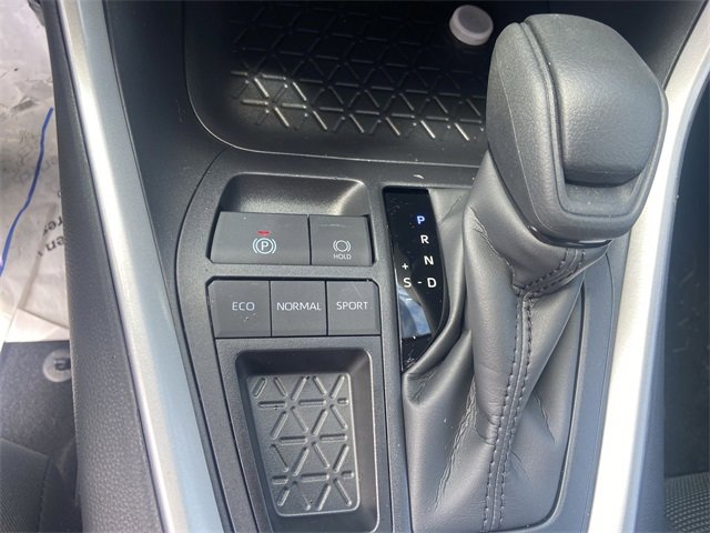 Used 2025 Toyota RAV4 LE image 20