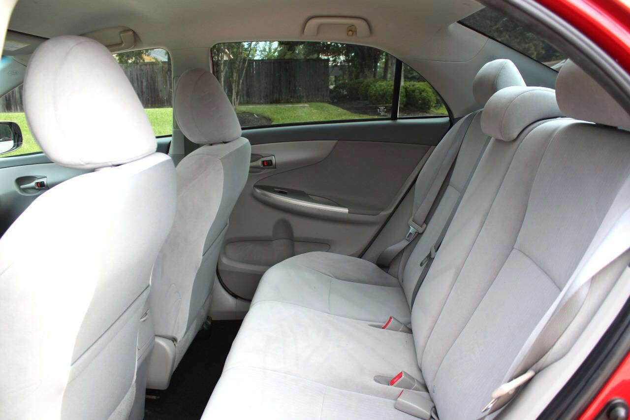 Used 2010 Toyota Corolla LE FWD image 10