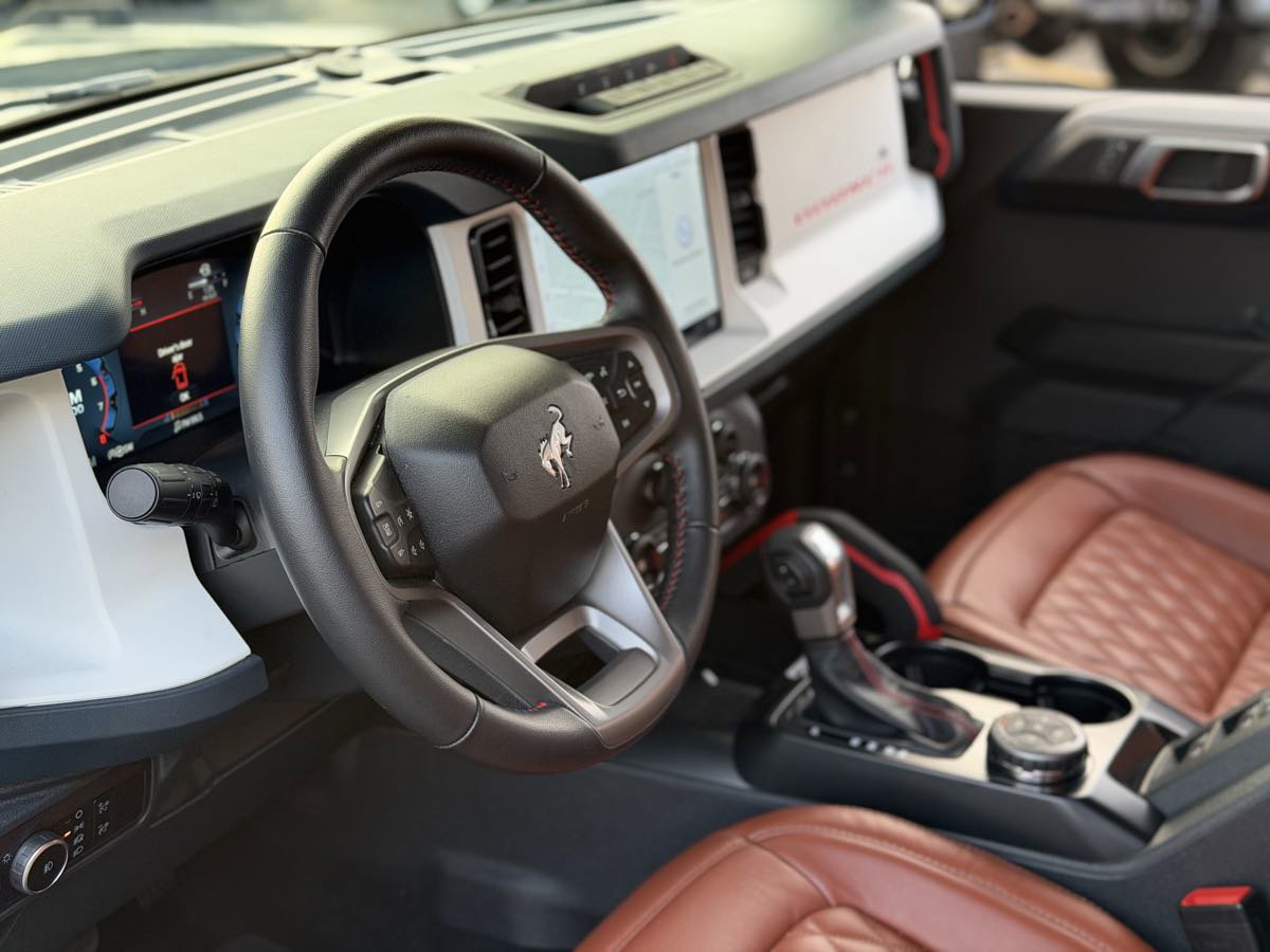 Used 2025 Ford Bronco Heritage Edition image 38