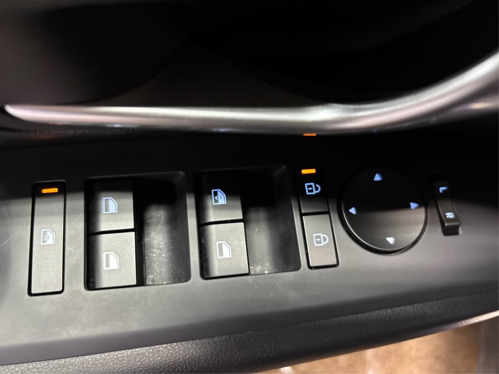 Used 2025 Hyundai Tucson SE AWD/4WD image 35