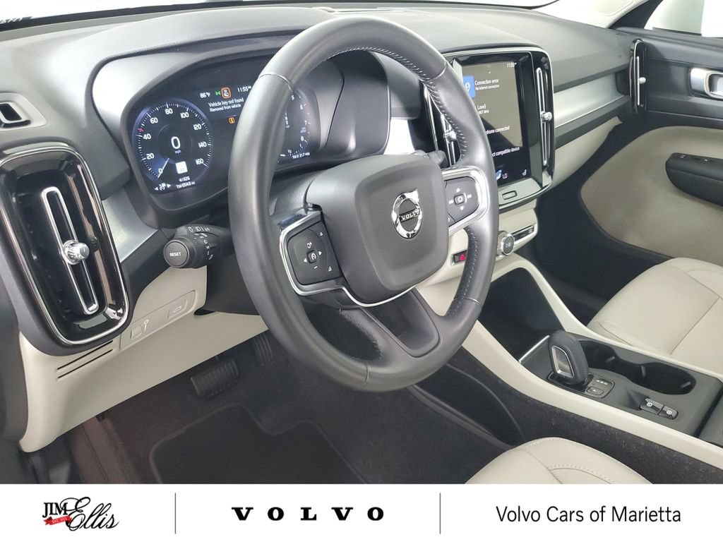 Used 2021 Volvo XC40 T5 Momentum w/ Climate Package AWD/4WD image 21