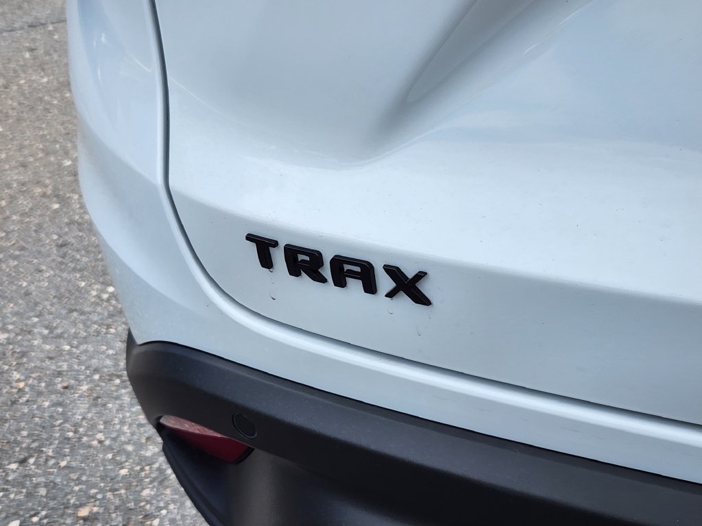 New 2026 Chevrolet Trax LT w/ Driver Confidence Package FWD image 18