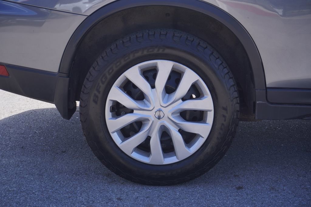 Used 2020 Nissan Rogue S AWD/4WD image 12