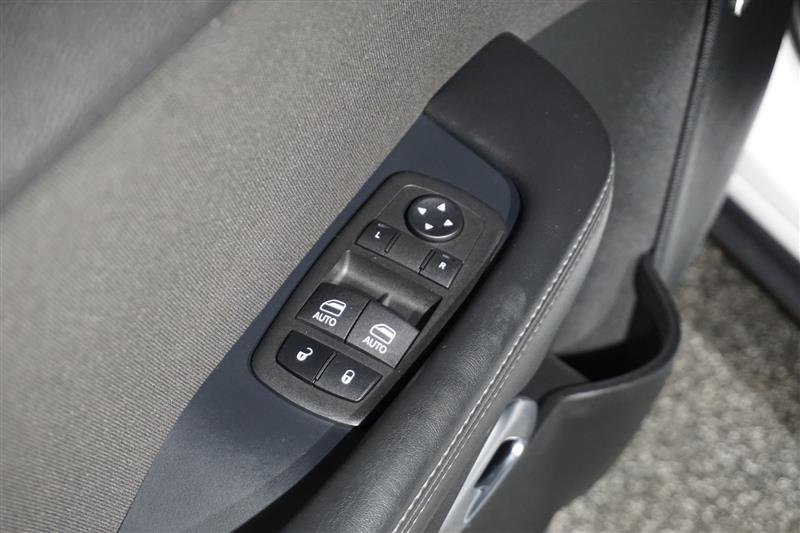 Used 2023 Dodge Challenger GT w/ Performance Handling Group image 17