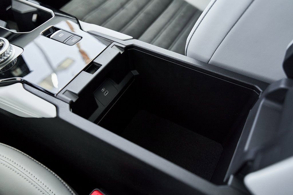 Used 2025 Mitsubishi Outlander SE FWD image 43