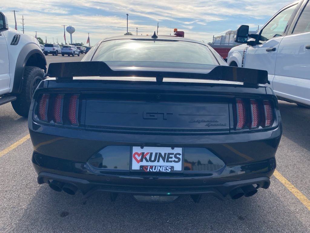 Used 2021 Ford Mustang GT Premium w/ Equipment Group 401A RWD image 9