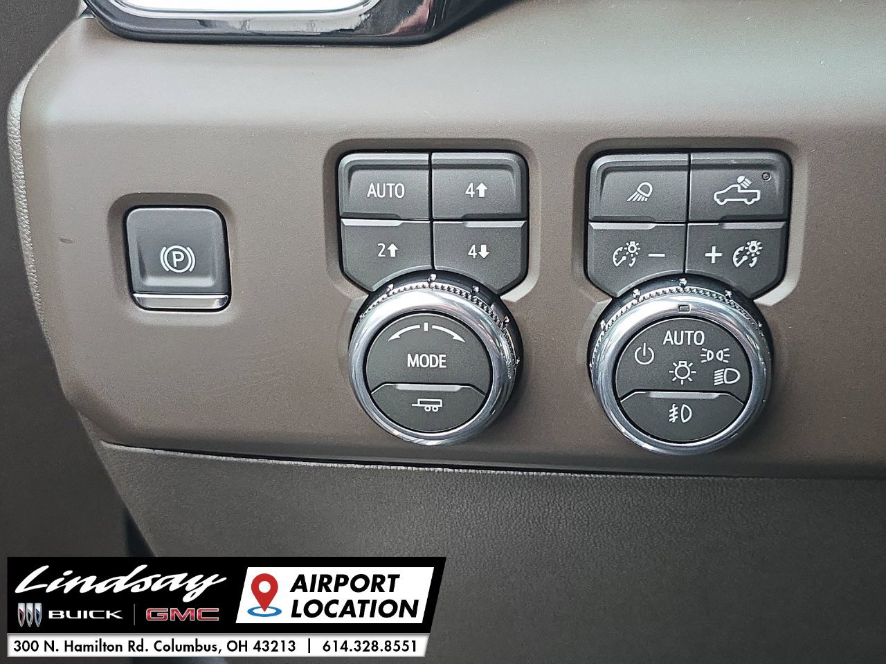 New 2026 GMC Sierra 1500 Denali w/ Denali Reserve Package AWD/4WD image 19