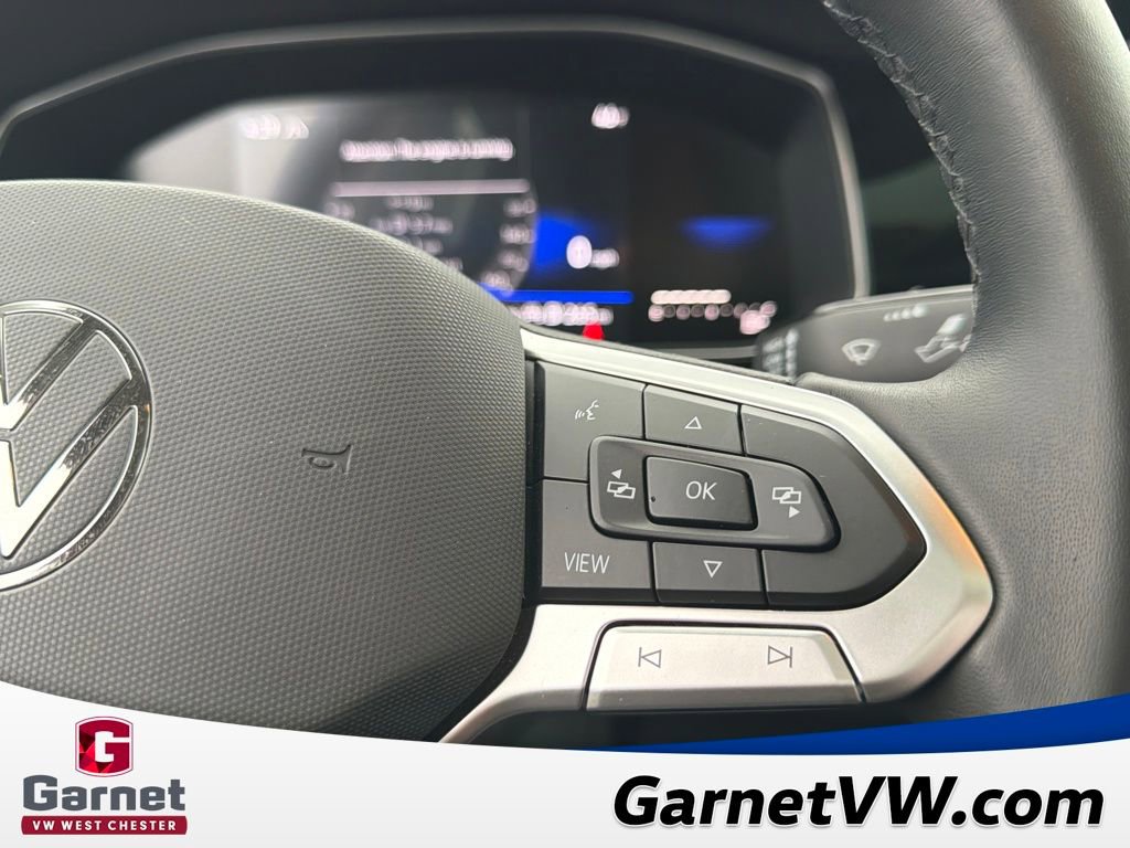 Used 2025 Volkswagen Jetta SE w/ Sunroof Package image 35
