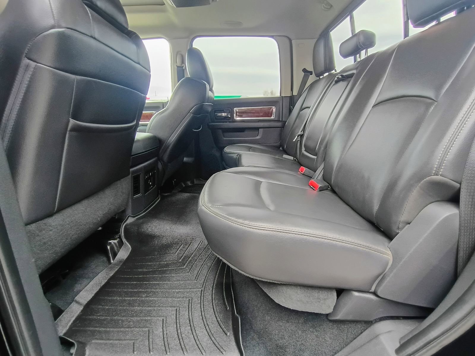 Used 2012 RAM 2500 Laramie image 27