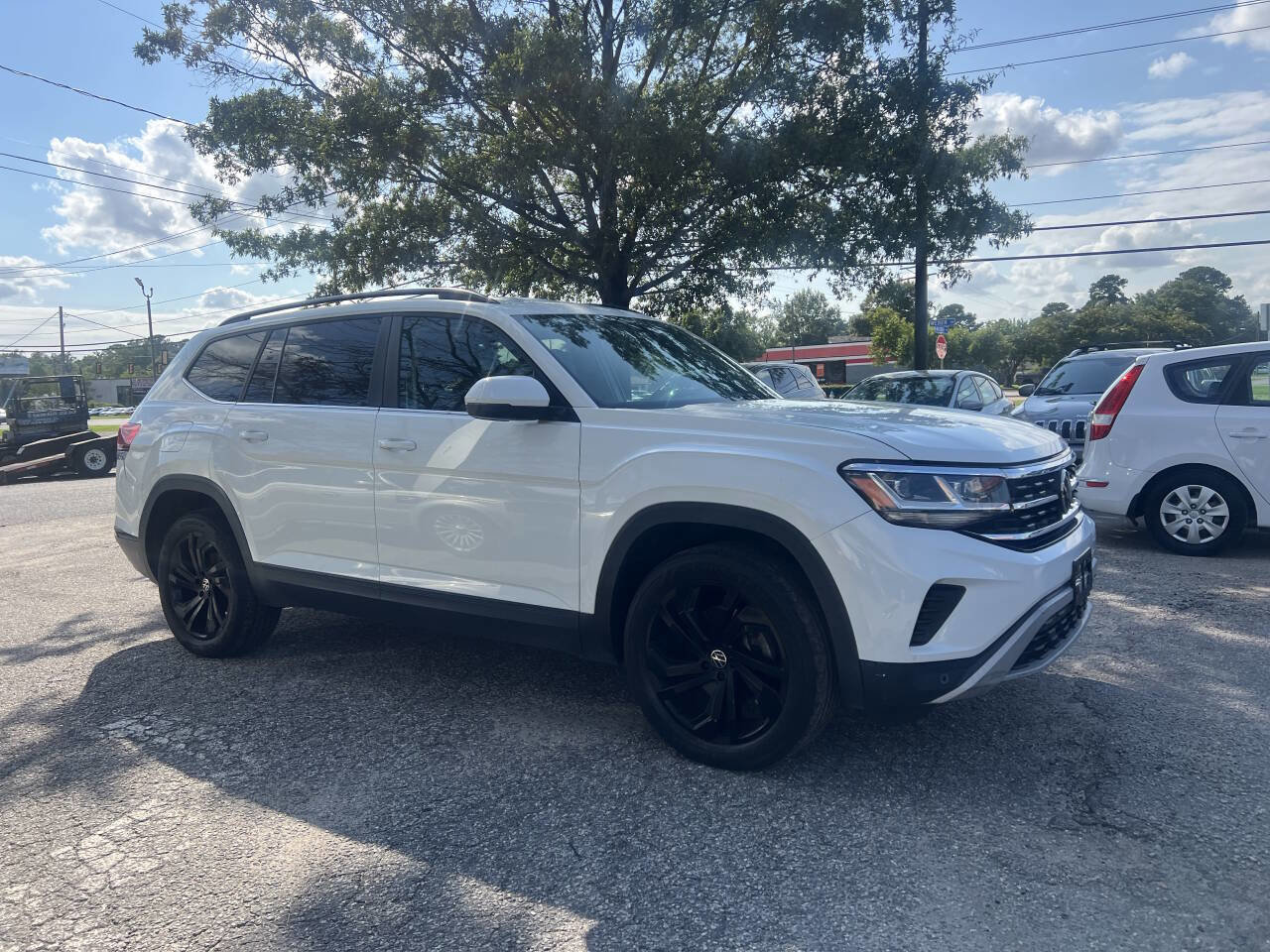 Used 2021 Volkswagen Atlas SE image 4