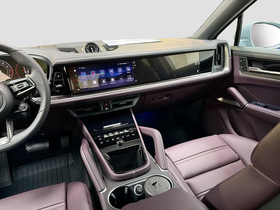 New 2026 Porsche Cayenne Coupe AWD/4WD image 26