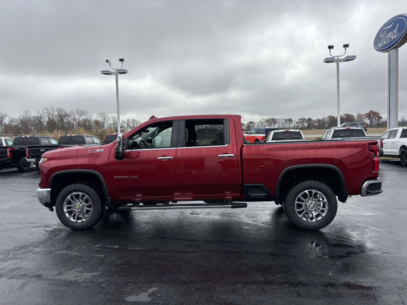 Used 2024 Chevrolet Silverado 2500 LTZ w/ LTZ Premium Package image 5