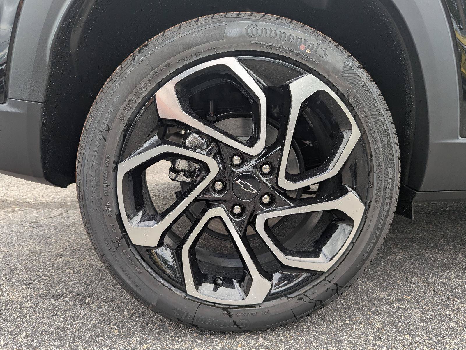 New 2026 Chevrolet Trax RS w/ Driver Confidence Package FWD image 17