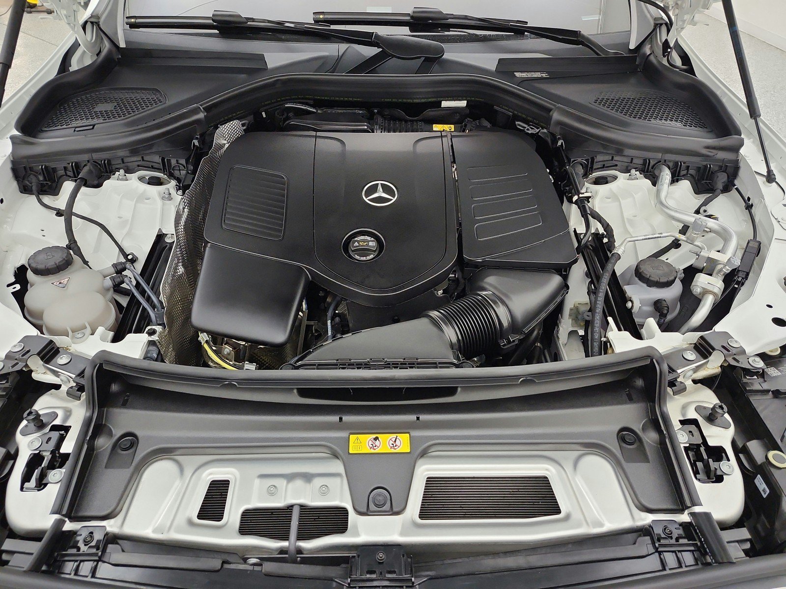 Used 2026 Mercedes-Benz GLC 300 image 16