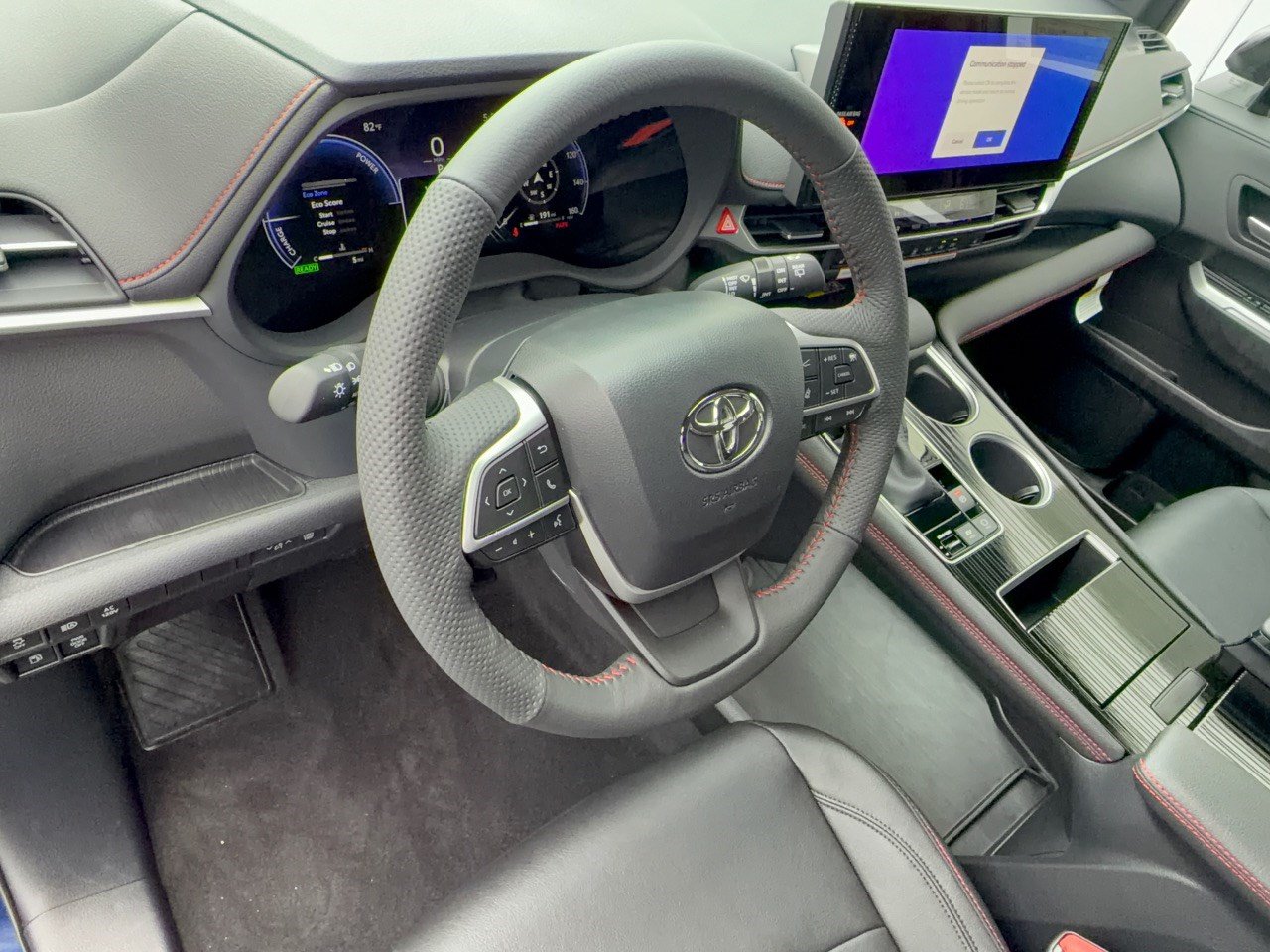 New 2026 Toyota Sienna XSE FWD image 4