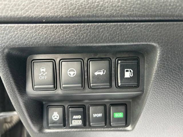 Used 2019 Nissan Rogue AWD image 17