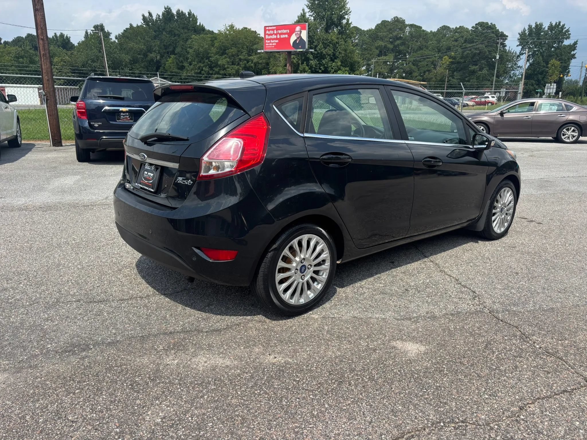 Used 2014 Ford Fiesta Titanium w/ Exterior Protection Package FWD image 6