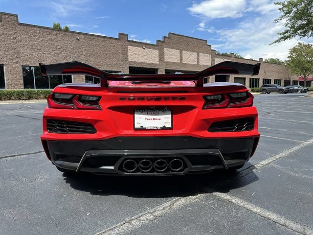 Used 2024 Chevrolet Corvette Z06 w/ Z07 Performance Package RWD image 7