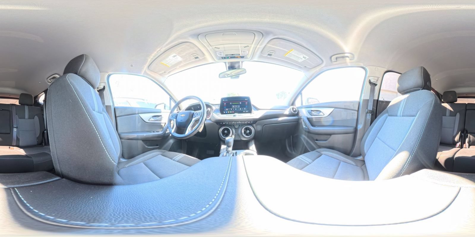 Used 2025 Chevrolet Blazer LT FWD image 43
