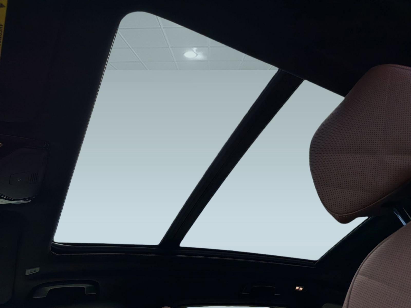 Certified 2024 BMW X5 xDrive40i w/ M Sport Package image 15