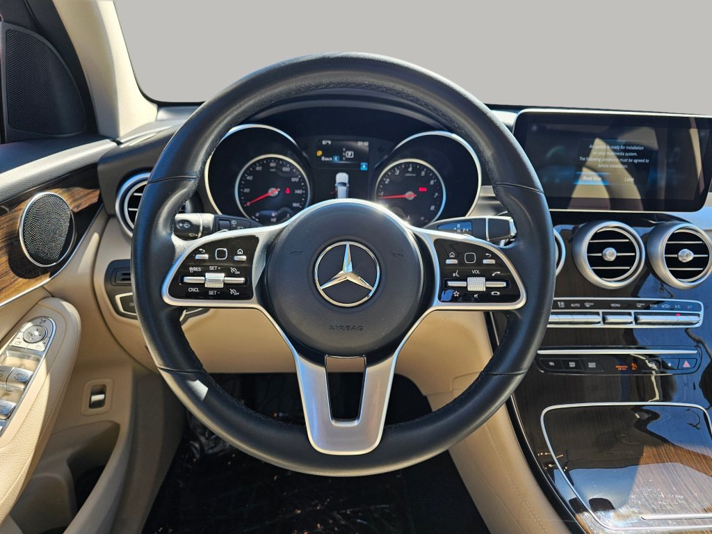 Used 2021 Mercedes-Benz GLC 300 4MATIC image 5