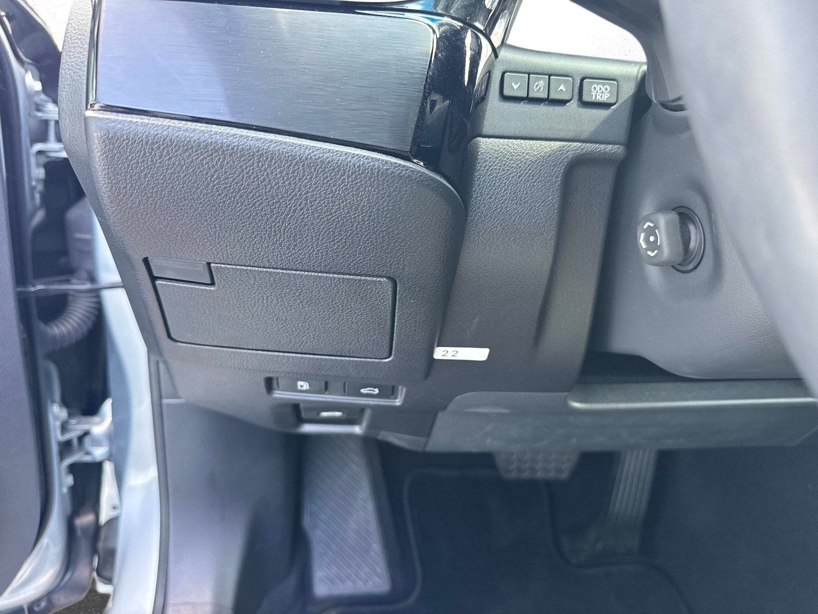 Certified 2024 Lexus ES 350 w/ Premium Package FWD image 31