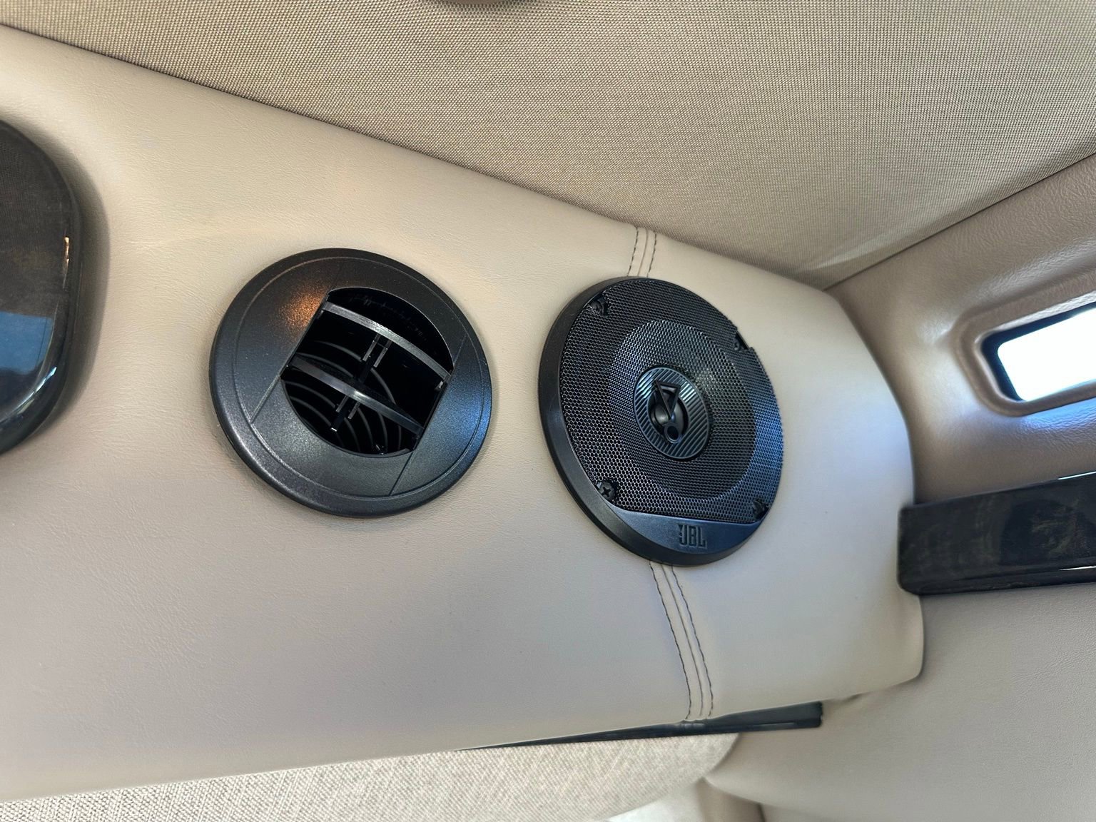 Used 2021 Chevrolet Express 2500 LS w/ Enhanced Convenience Package image 41