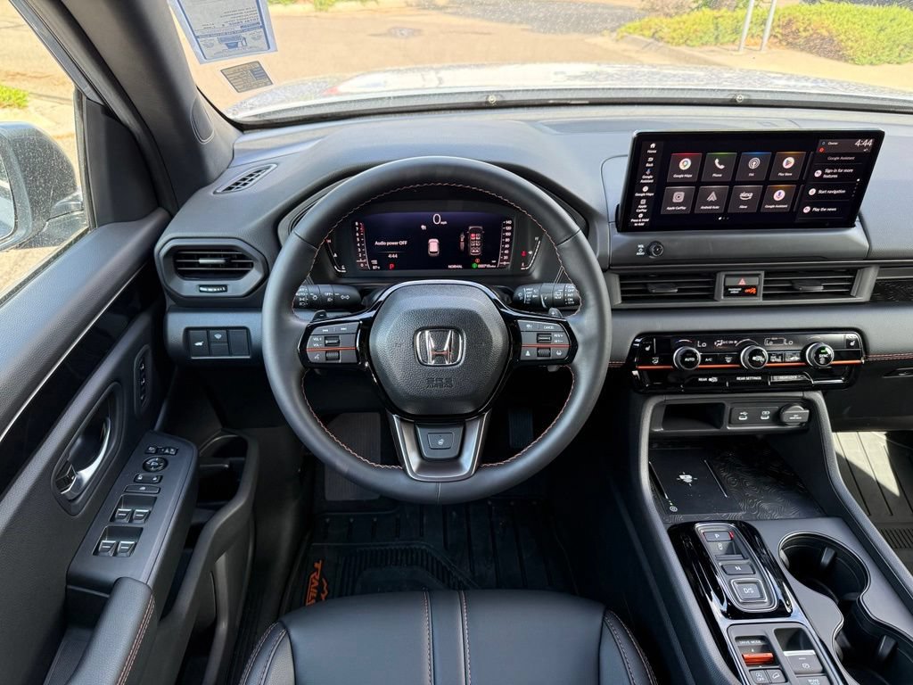 Certified 2026 Honda Pilot TrailSport image 4