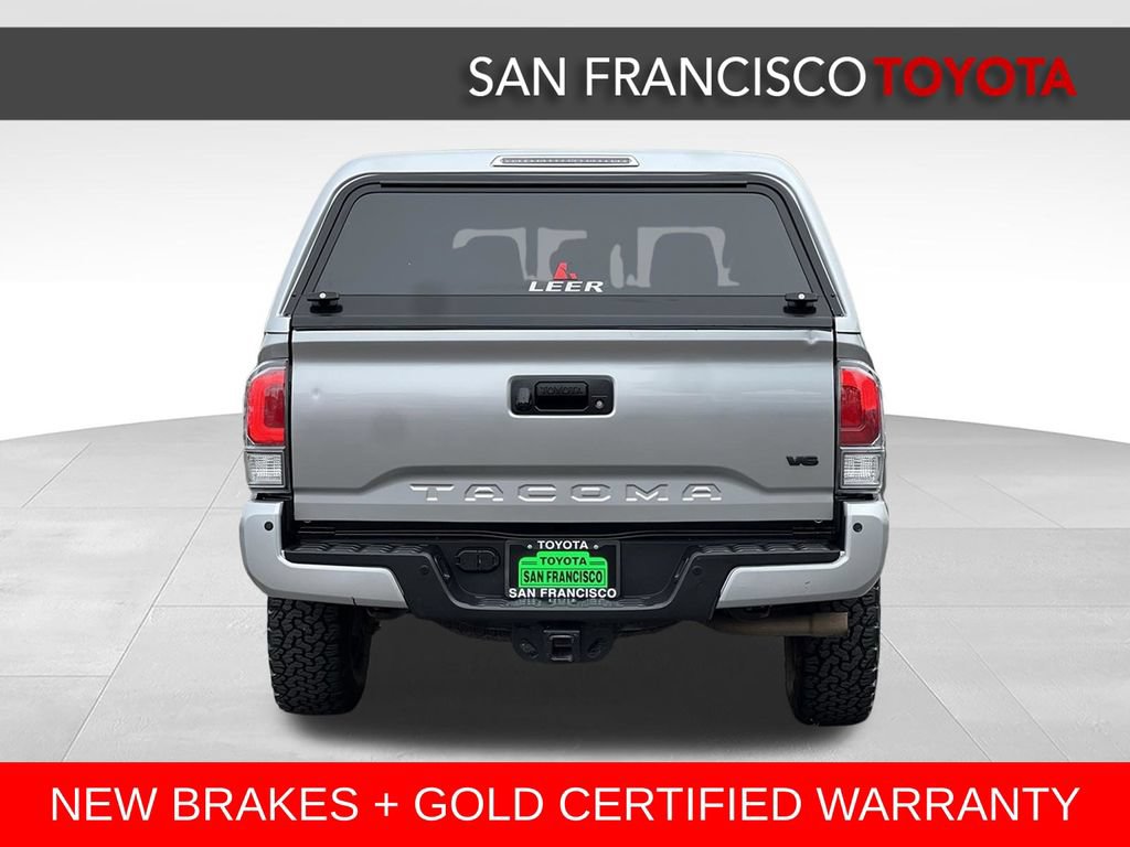 Certified 2022 Toyota Tacoma TRD Off-Road w/ Technology Package AWD/4WD image 4