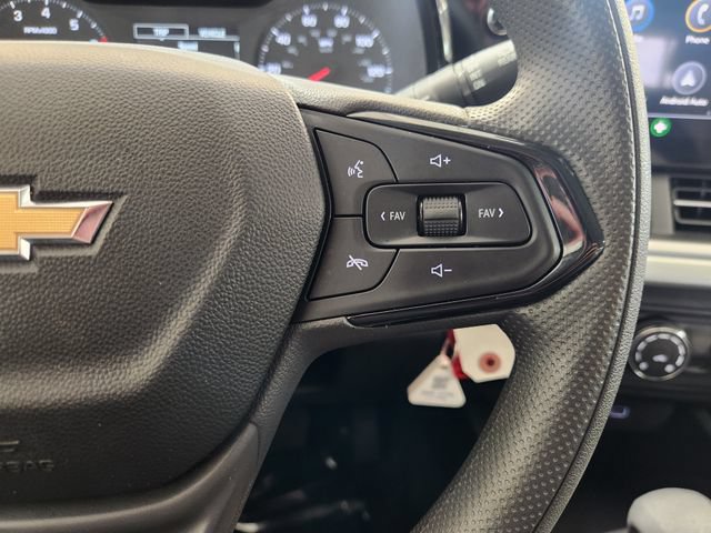 Used 2026 Chevrolet Trax LS FWD image 30