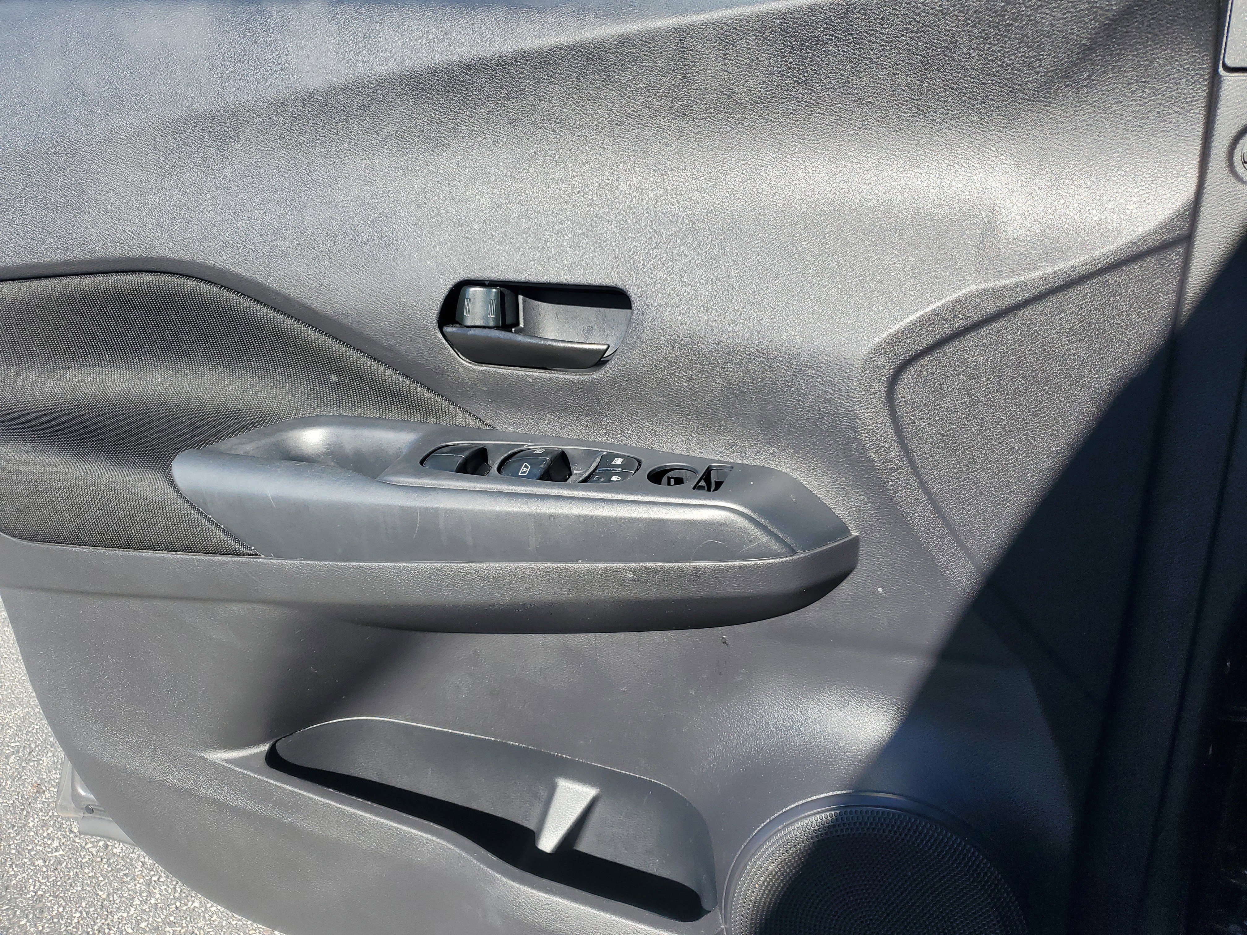 Used 2024 Nissan Kicks S image 19