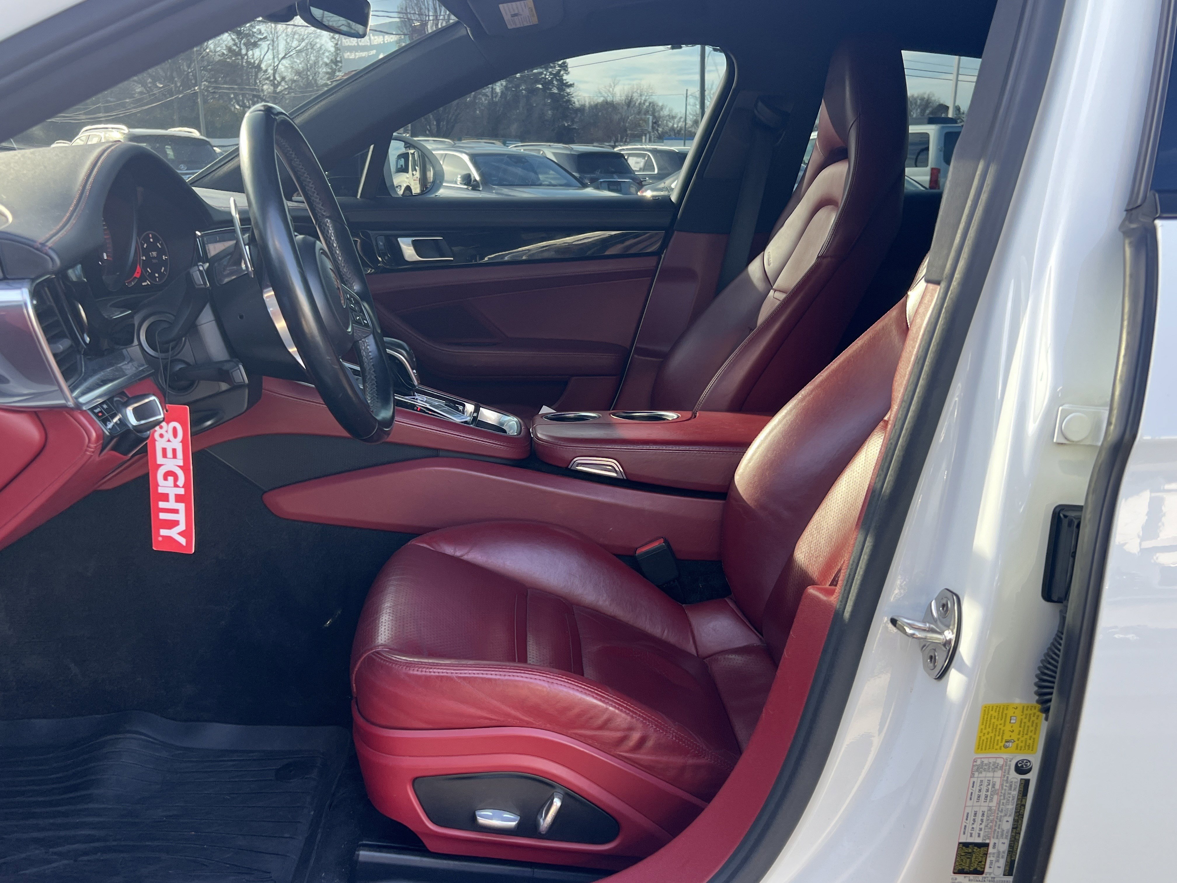 Used 2017 Porsche Panamera 4 image 16