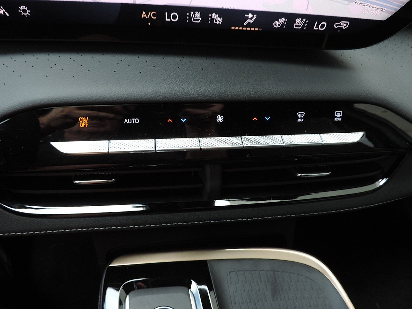 New 2026 Buick Enclave Avenir w/ Super Cruise Package FWD image 23