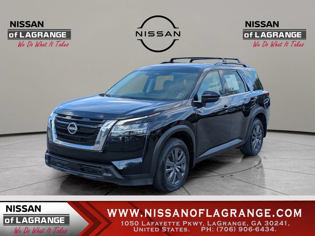 Used 2022 Nissan Pathfinder SV FWD image 1