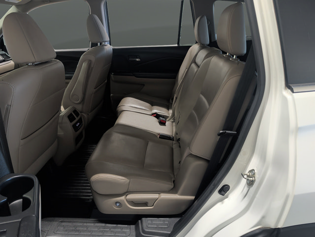 Used 2017 Honda Pilot EX-L image 11