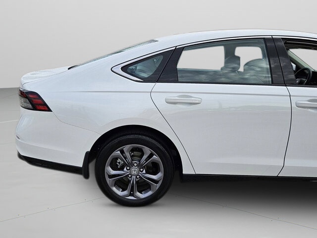 Certified 2025 Honda Accord EX-L image 32