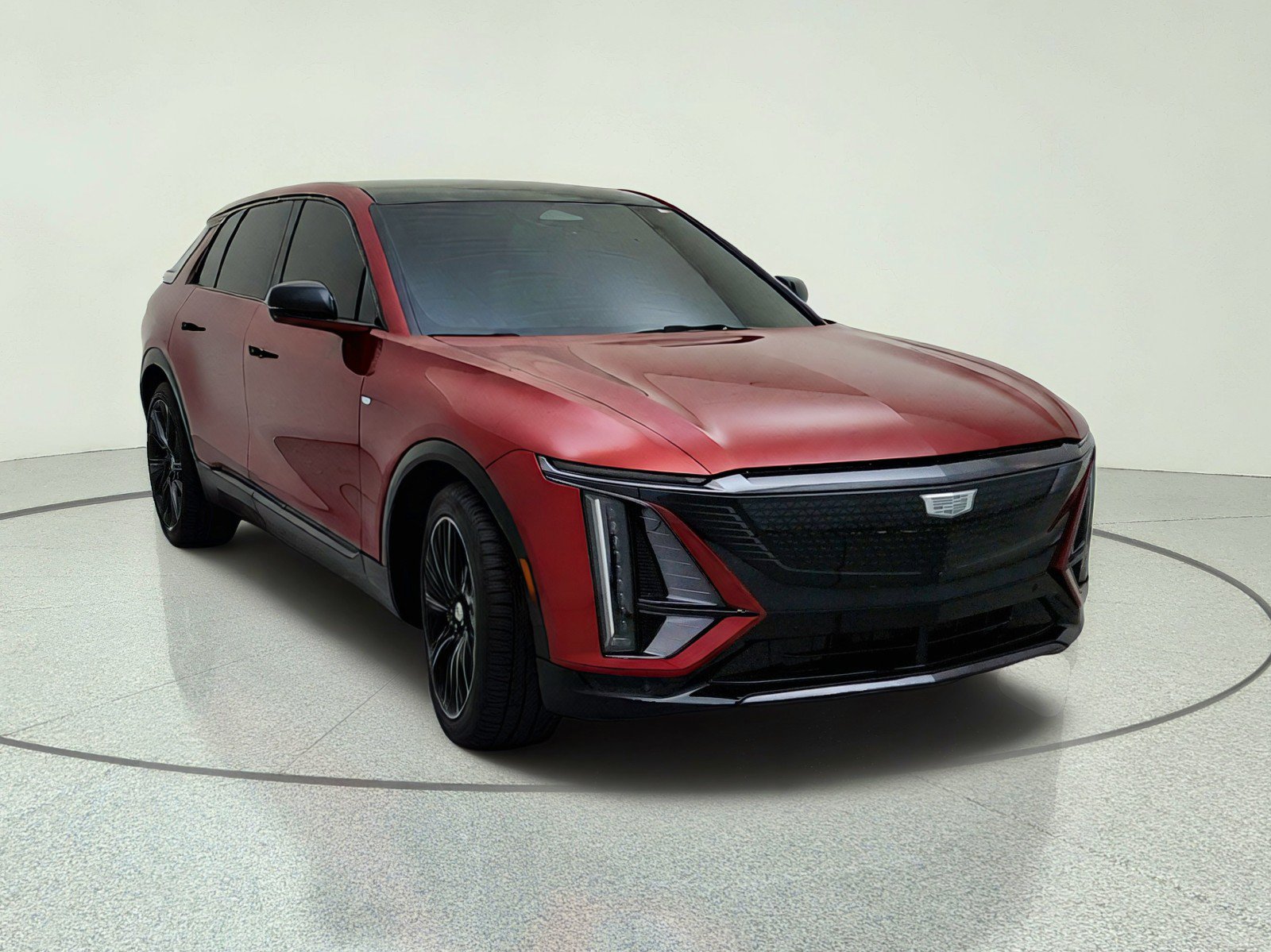 Used 2025 Cadillac Lyriq Sport w/ LPO, Floor Liner Package AWD/4WD image 4