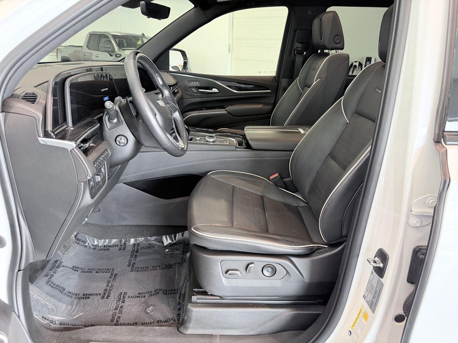 Used 2022 Cadillac Escalade Sport w/ Touring Package AWD/4WD image 37