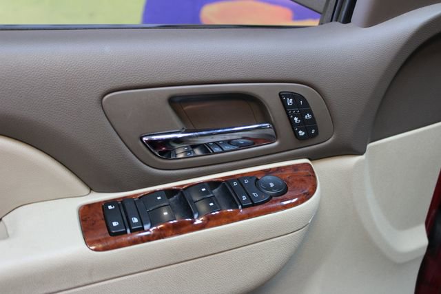 Used 2014 Chevrolet Suburban LTZ AWD/4WD image 20