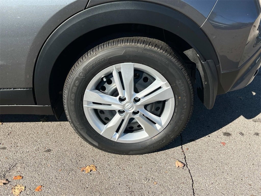 New 2025 Nissan Kicks Play S image 13