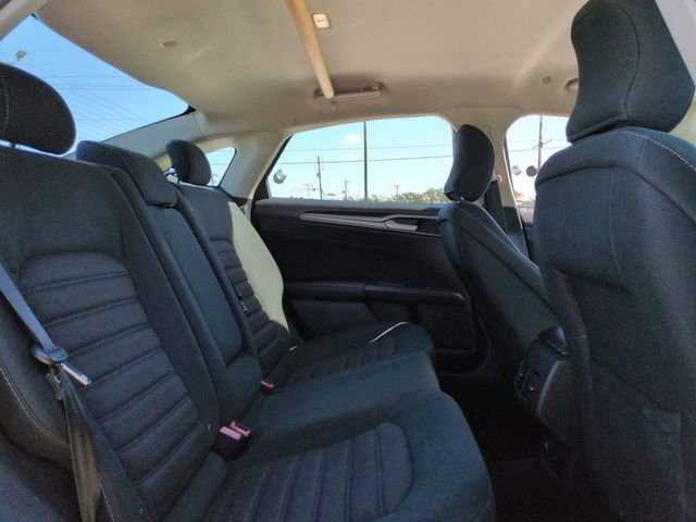 Used 2018 Ford Fusion SE image 20