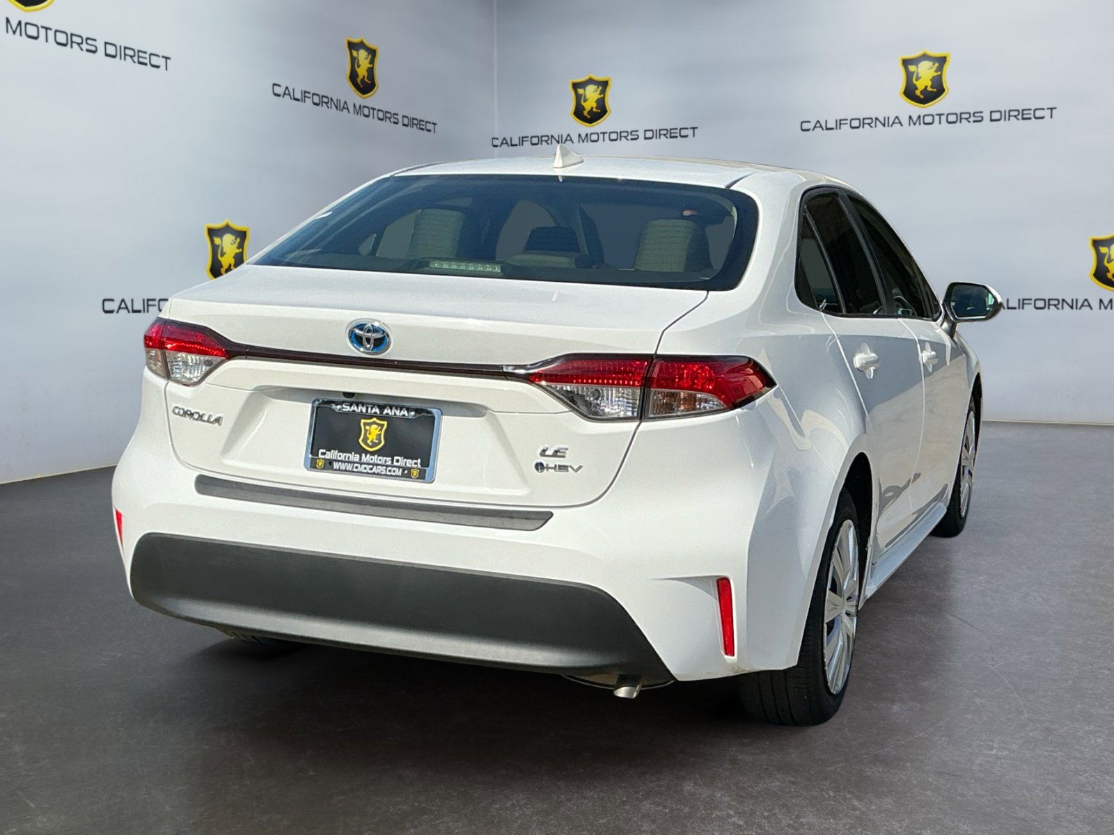 Used 2025 Toyota Corolla LE w/ Convenience Package image 5