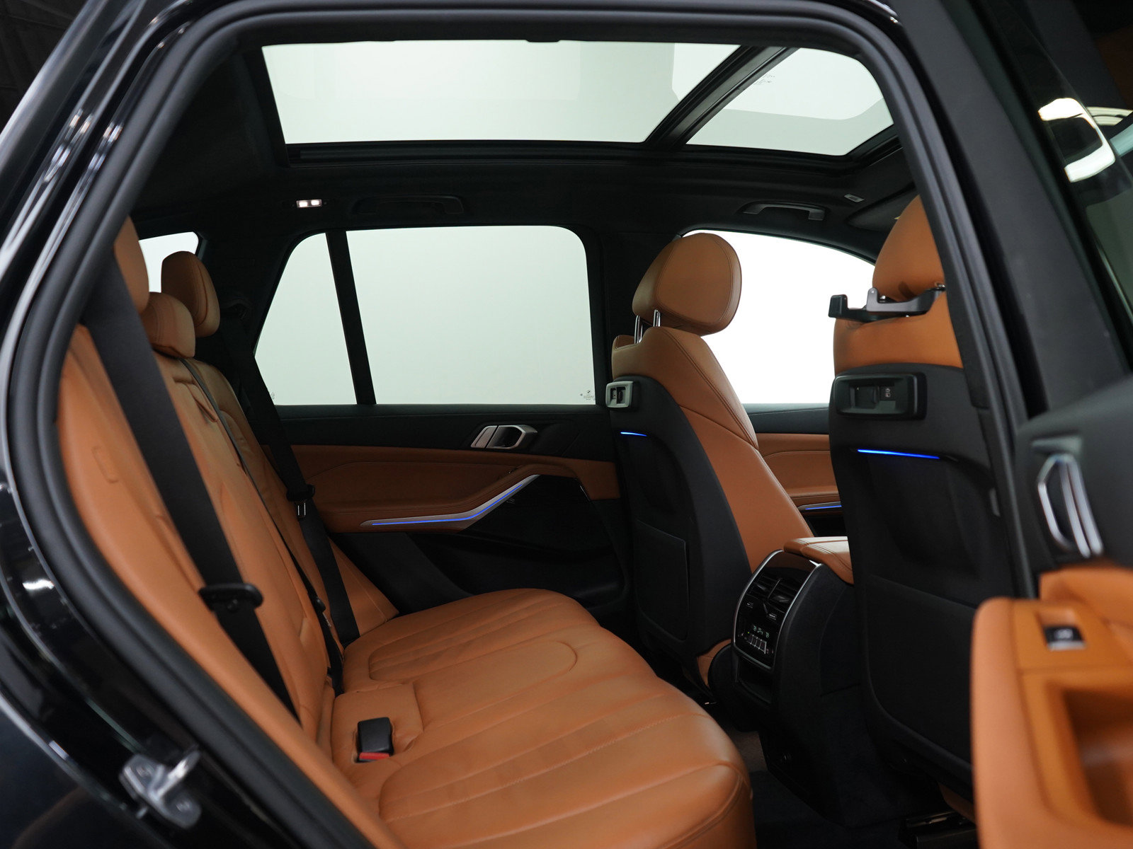 Used 2019 BMW X5 xDrive40i w/ Convenience Package AWD/4WD image 12
