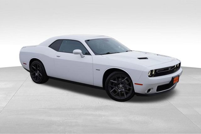 Certified 2016 Dodge Challenger R/T w/ Cold Weather Group image 2