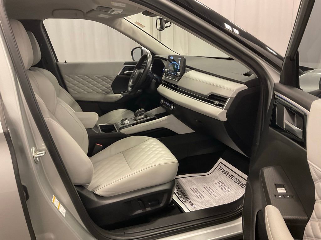 Used 2022 Mitsubishi Outlander SEL AWD/4WD image 27